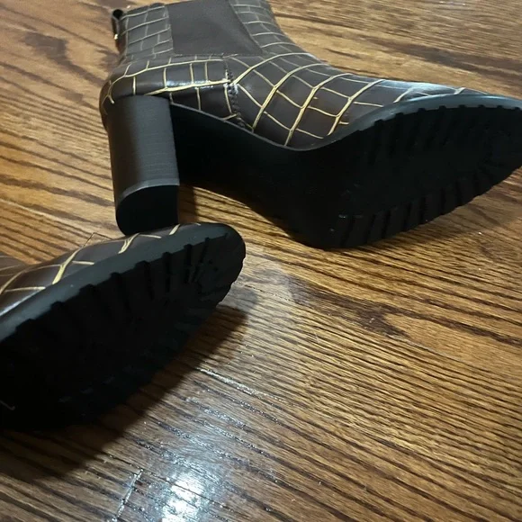 Ralph Lauren Brown Crocodile Pattern Ankle Boots - Picture 5 of 8